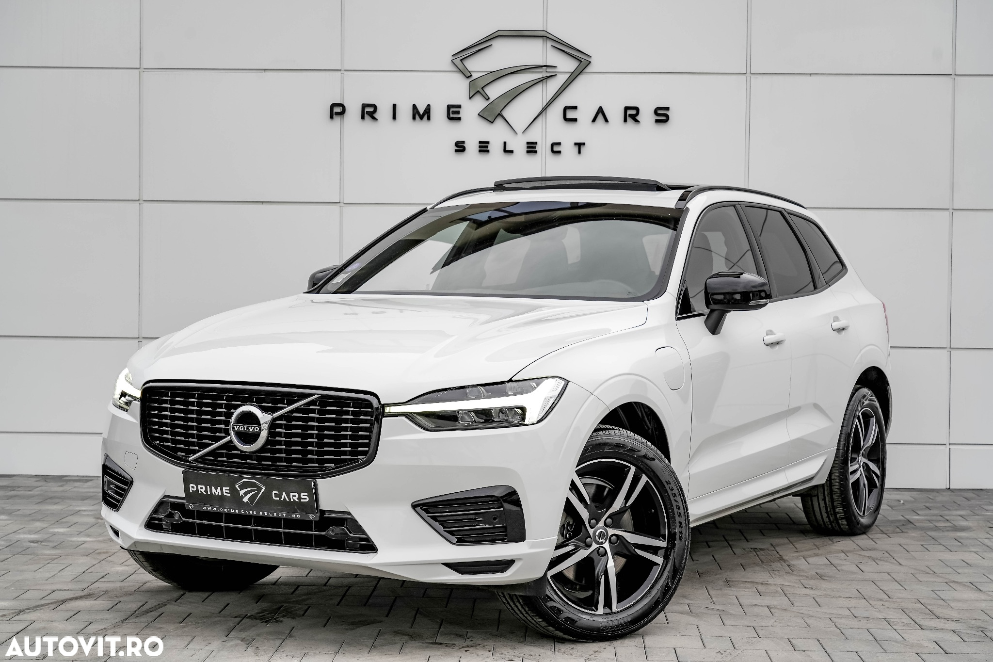 Volvo XC 60 T6 AWD Recharge Geartronic RDesign - 2