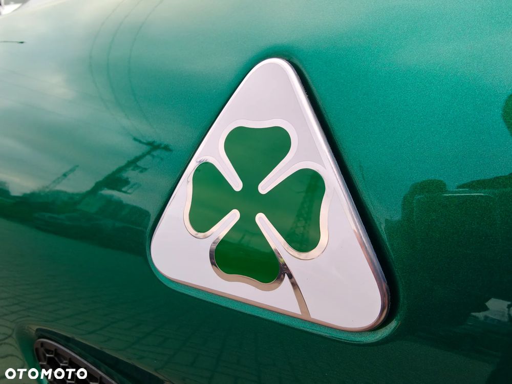 Alfa Romeo Giulia - 8