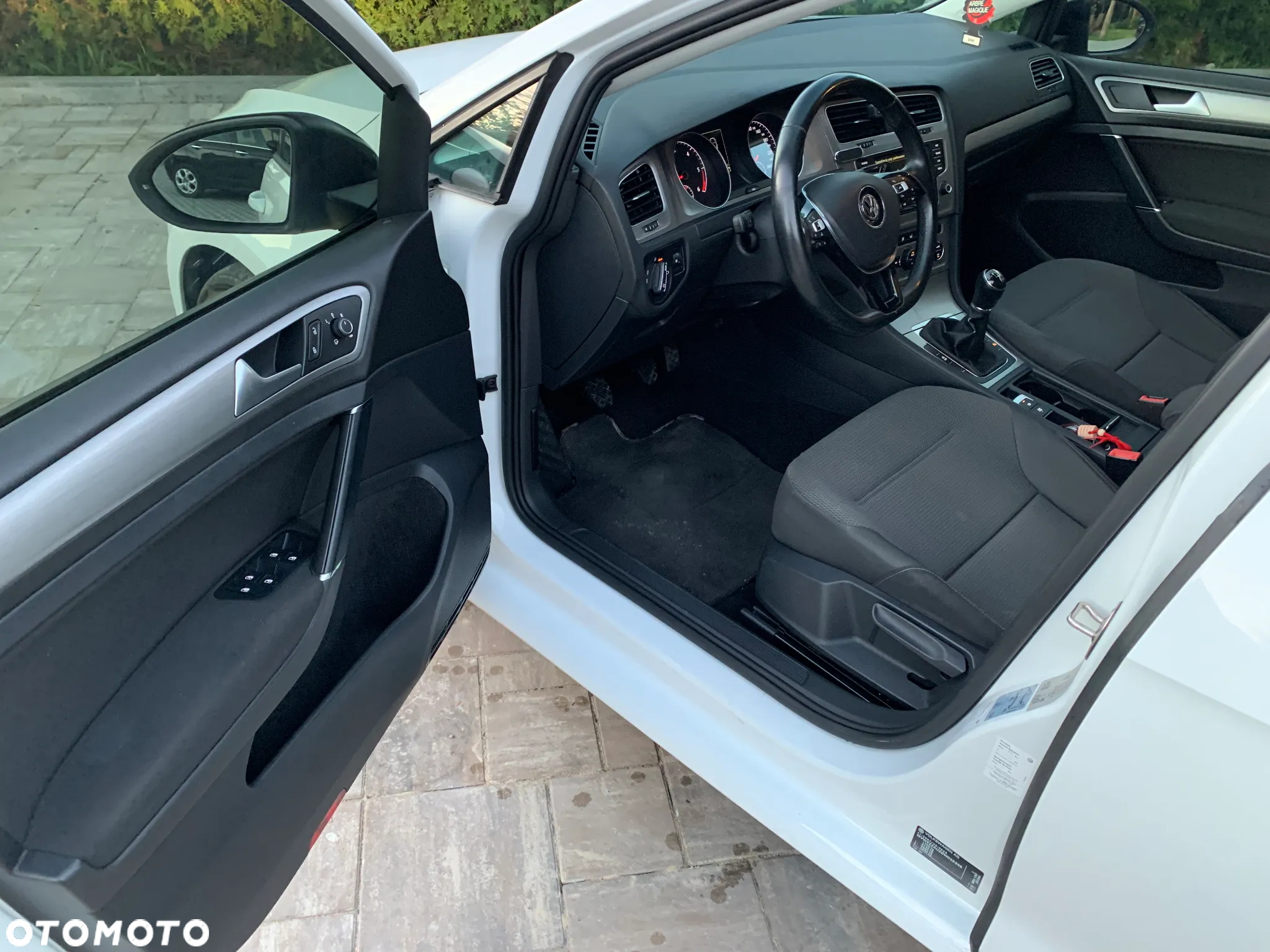 Volkswagen Golf VII 1.6 TDI BMT Comfortline - 14