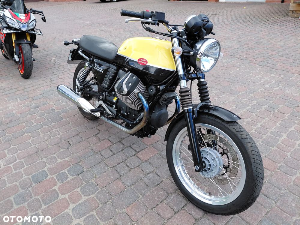 Moto Guzzi V7 - 7