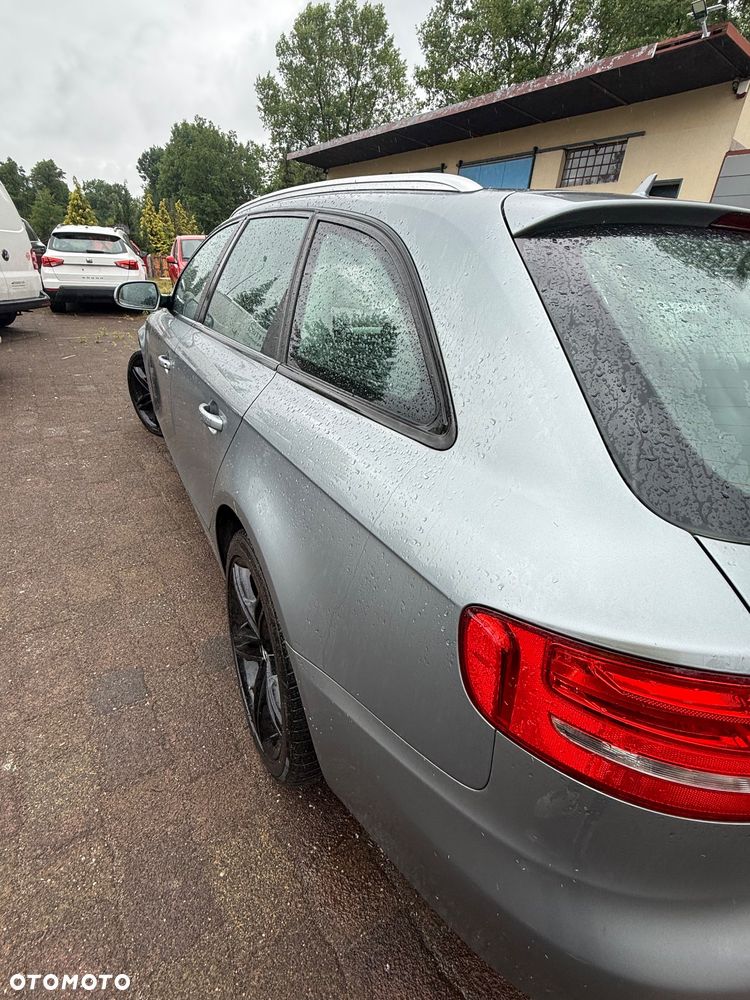 Audi A4 Avant - 12