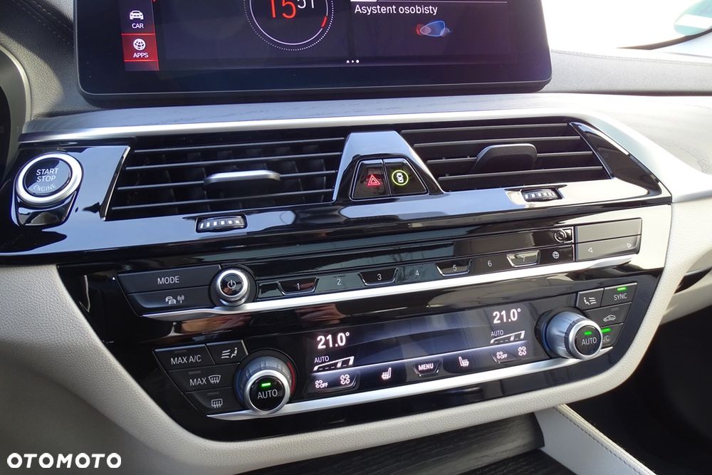 BMW Seria 5 520d Luxury Line - 37