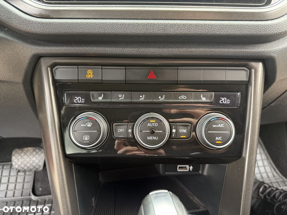 Volkswagen T-Roc 2.0 TDI SCR DSG Style - 24