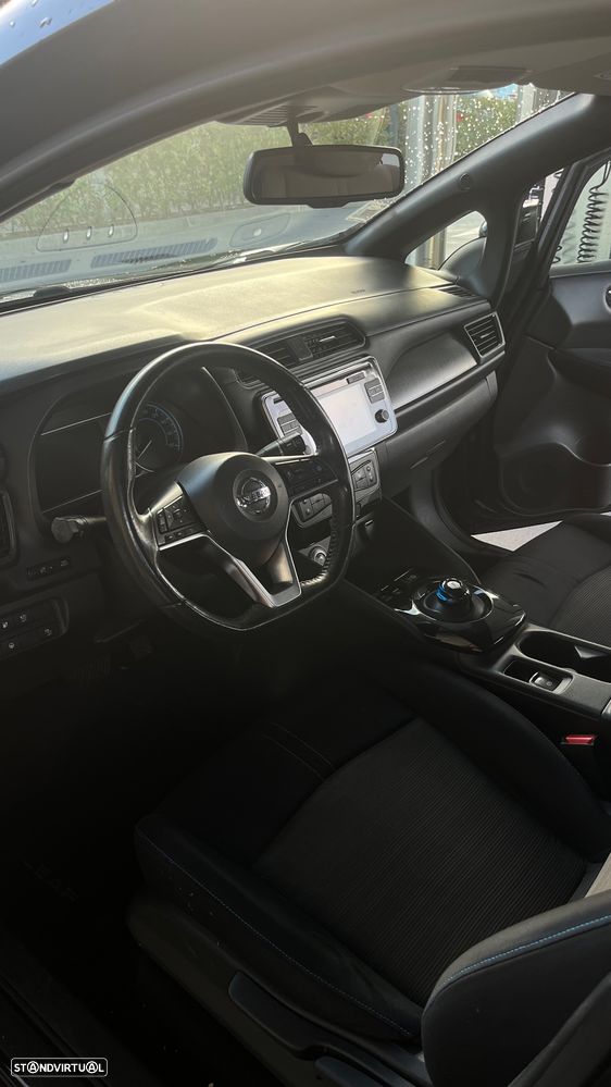 Nissan Leaf - 5