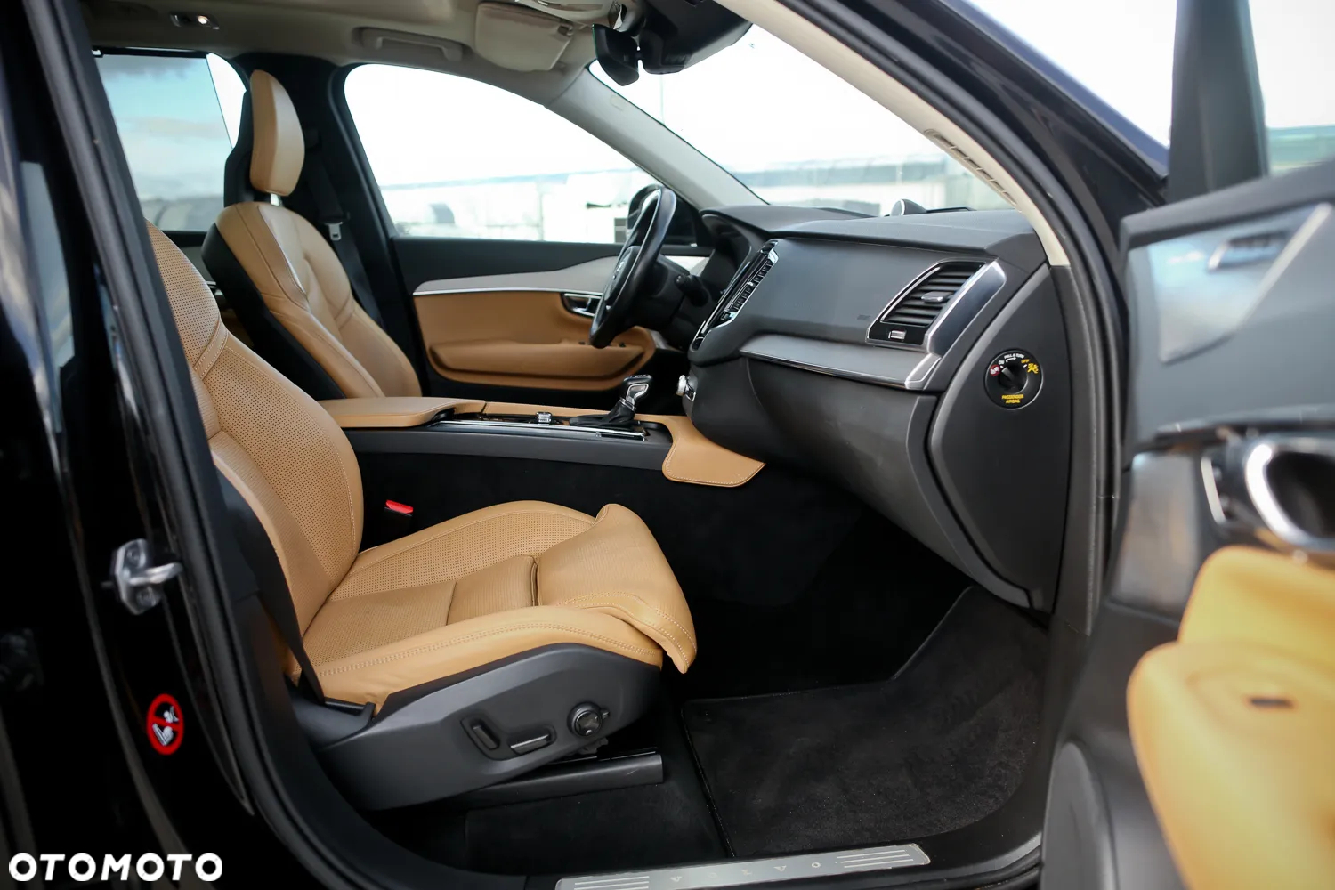 Volvo XC 90 D5 AWD Inscription 7os - 24