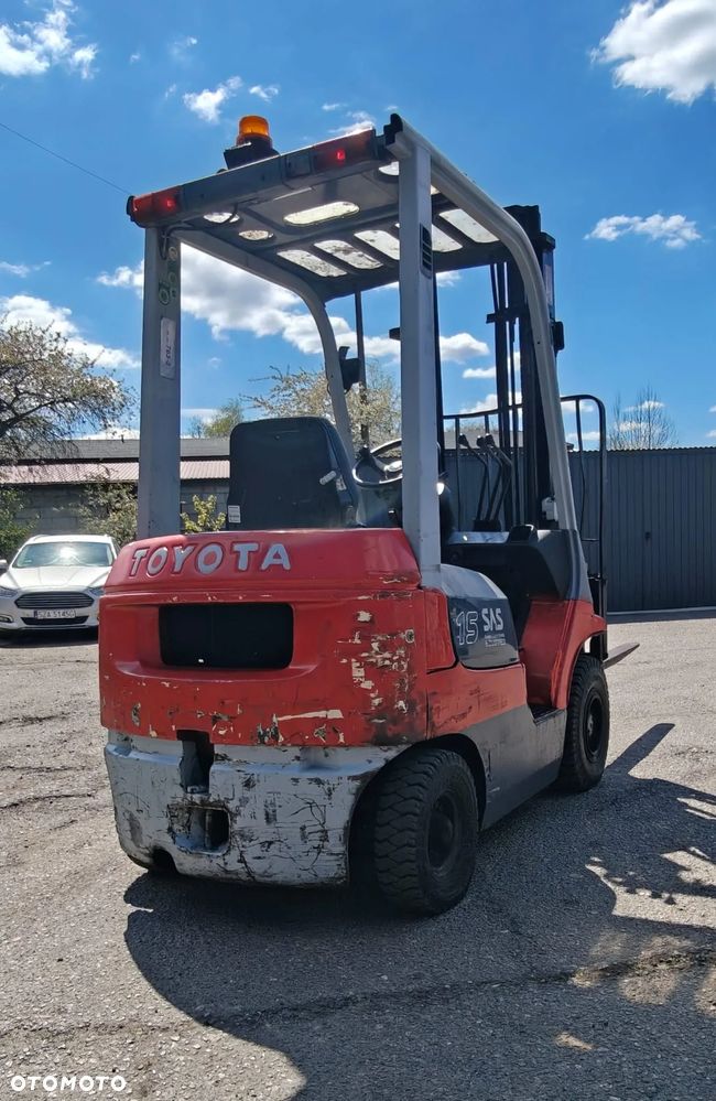 Toyota 7FDF15 - 5