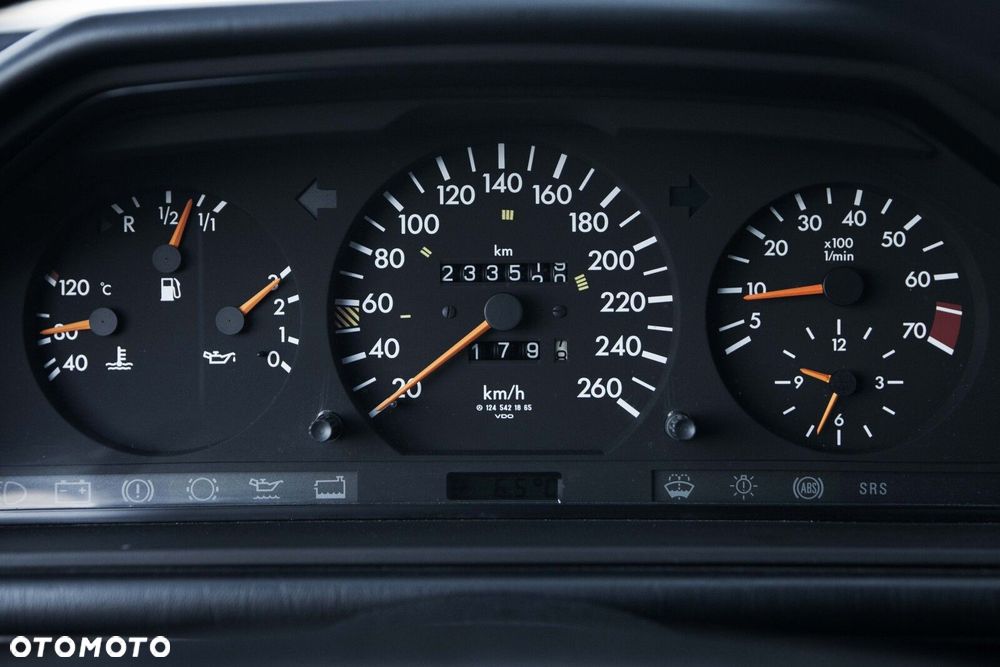 Mercedes-Benz W124 (1984-1993) - 36