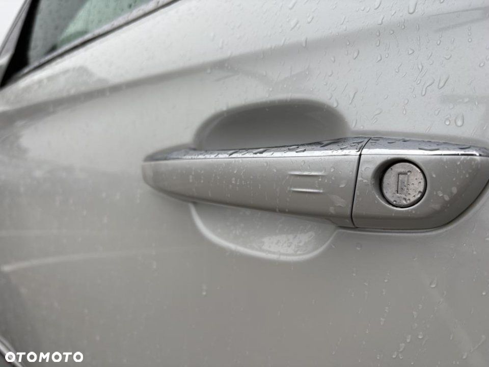 DS Automobiles DS 7 Crossback - 24