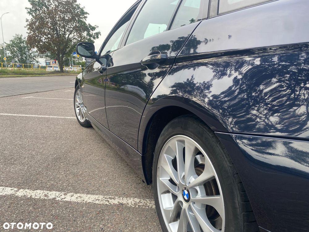 BMW Seria 3 318i - 18
