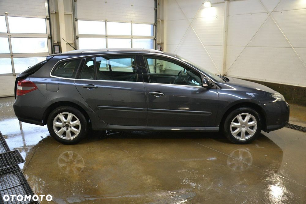 Renault Laguna - 8