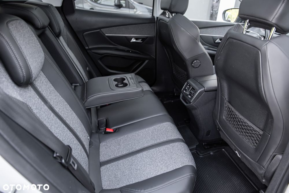 Peugeot 3008 BlueHDi 120 EAT6 Stop & Start Allure - 28