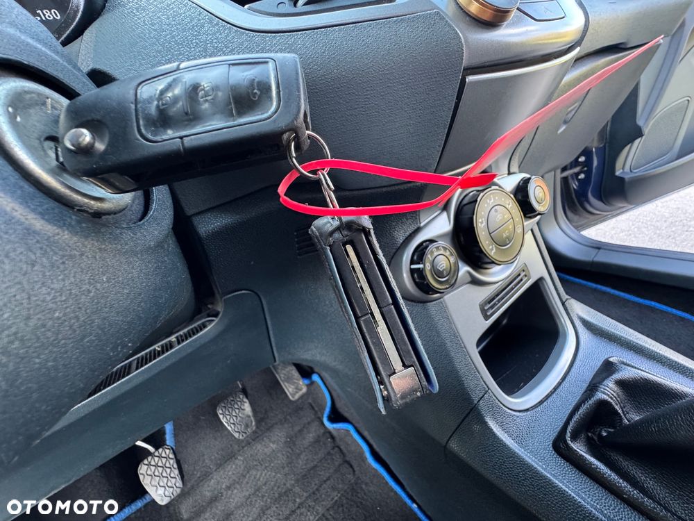 Ford Fiesta - 23