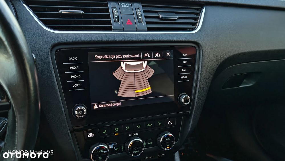 Skoda Octavia 1.4 TSI Edition DSG - 32