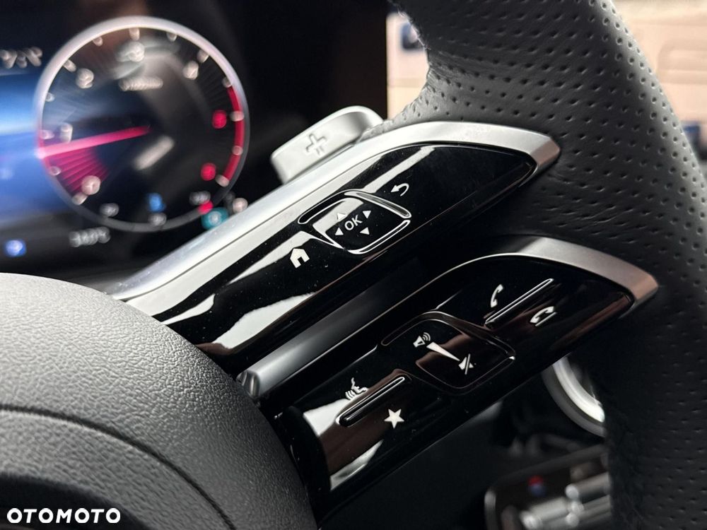 Mercedes-Benz GLB - 20