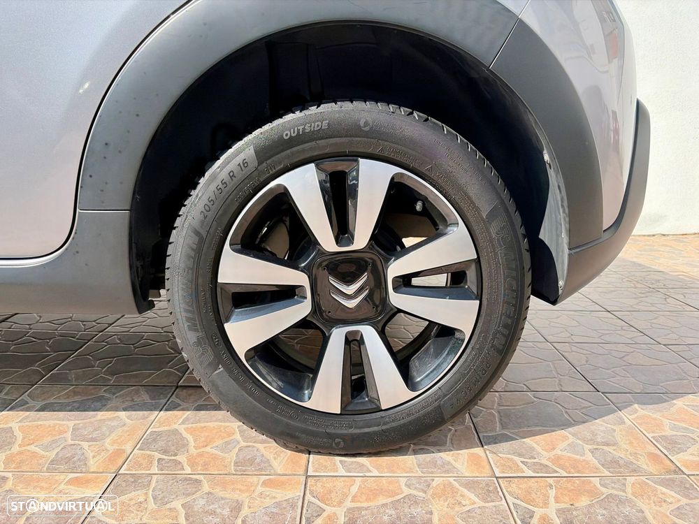 Citroën C3 1.2 PureTech Shine - 46