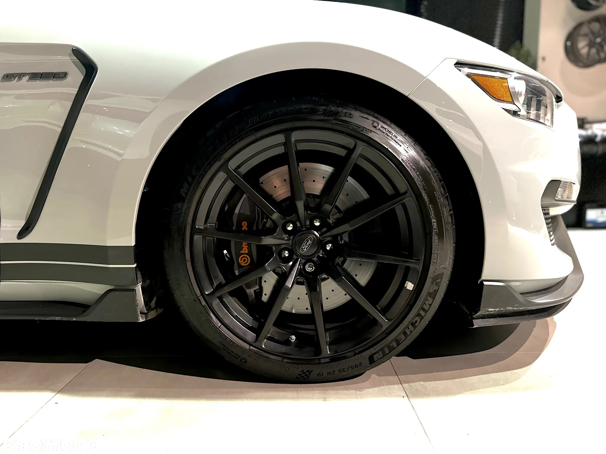 Ford Mustang - 11