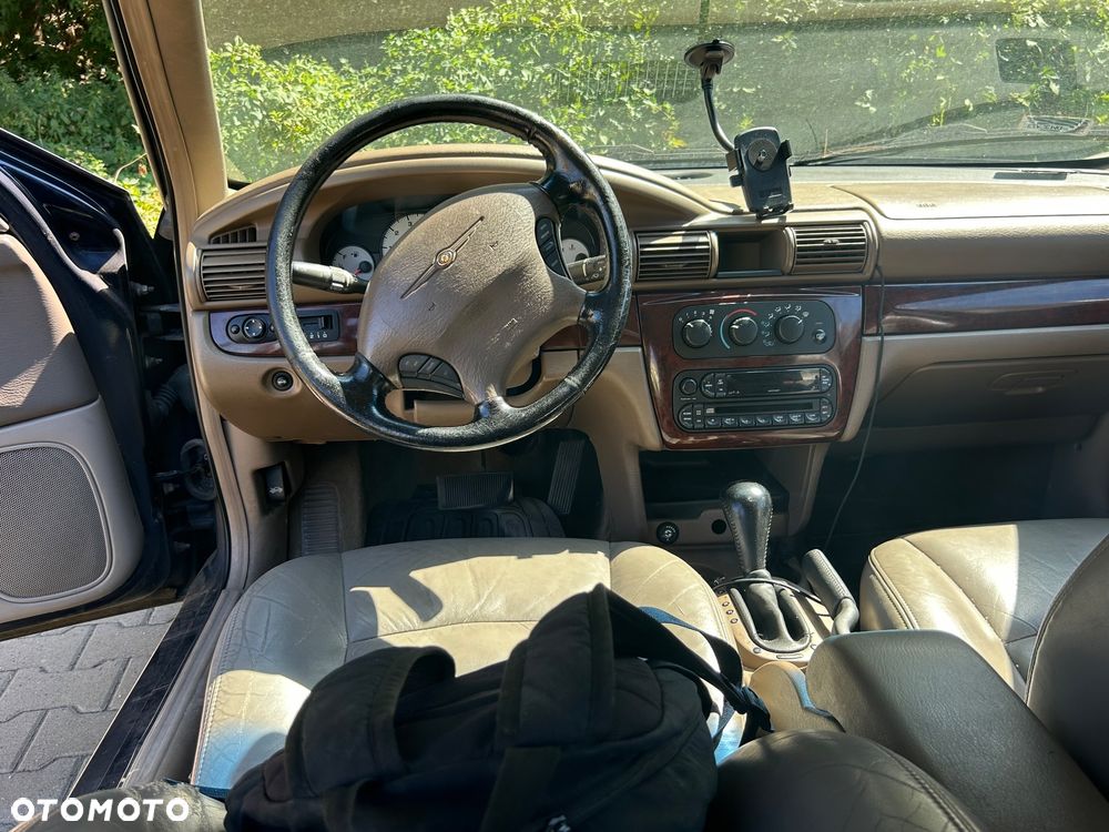 Chrysler Sebring - 11