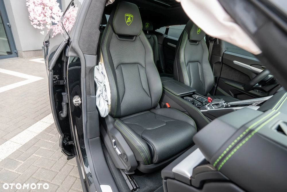 Lamborghini Urus Standard - 21