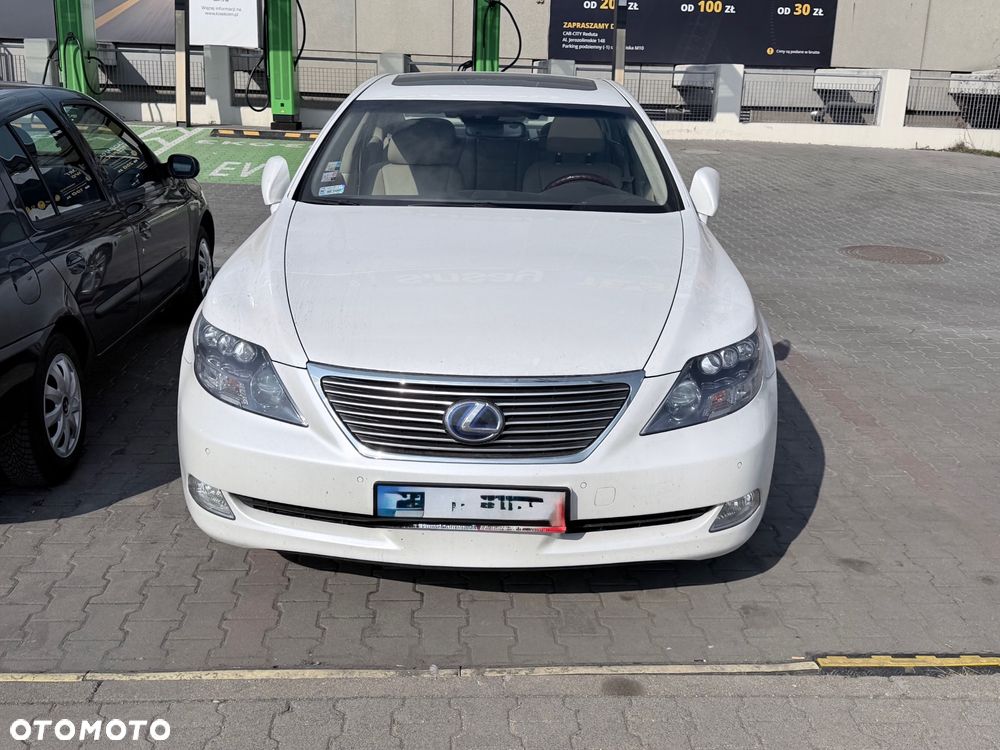 Lexus LS 600h Elite - 1