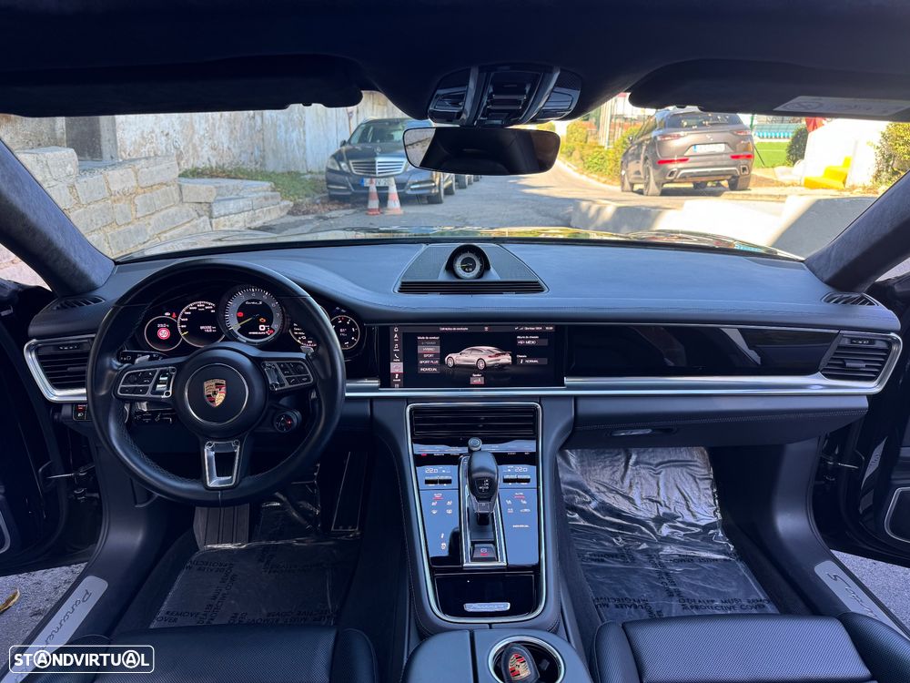 Porsche Panamera - 15