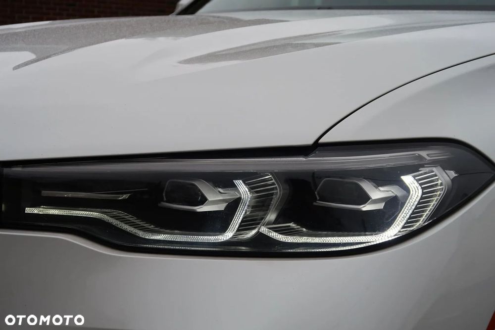 BMW X7 xDrive40i - 7