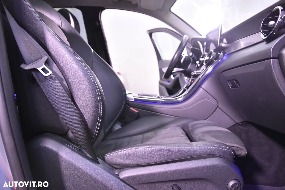 Mercedes-Benz GLC 300 de 4MATIC - 11