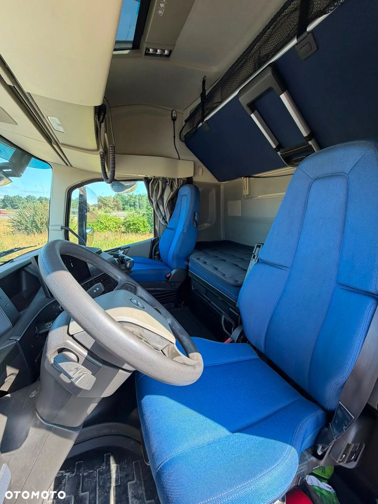 Volvo FH - 22