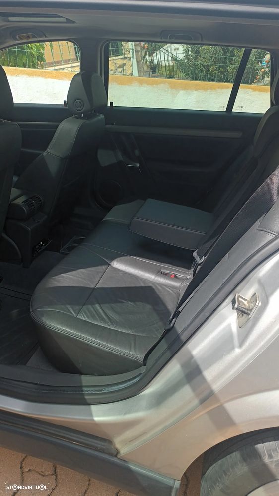 Opel Vectra Caravan 1.9 CDTi Executive - 12