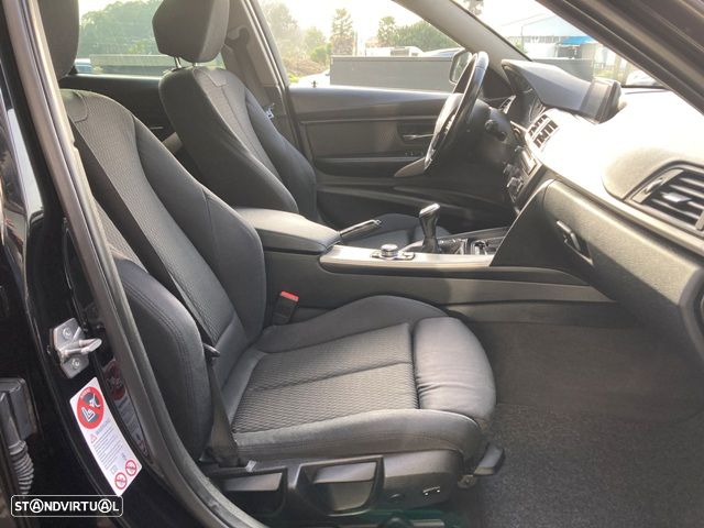 BMW 318 d DPF Edition Sport - 31