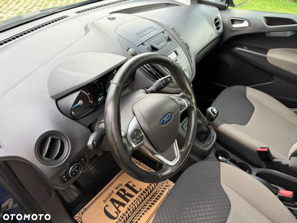 Ford Tourneo Courier 1.5 TDCi Trend - 6