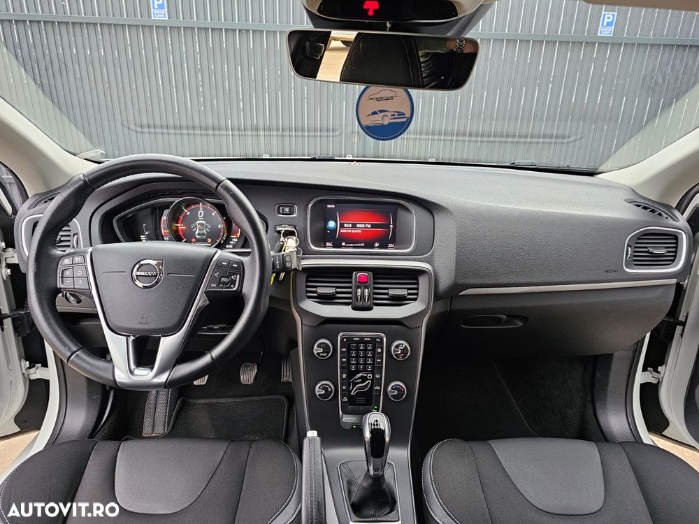 Volvo V40 D2 Geartronic Momentum - 6