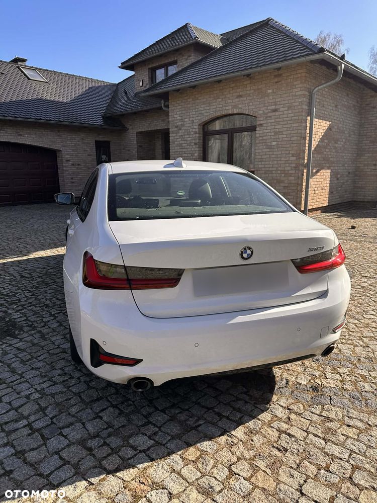 BMW Seria 3 318i - 9