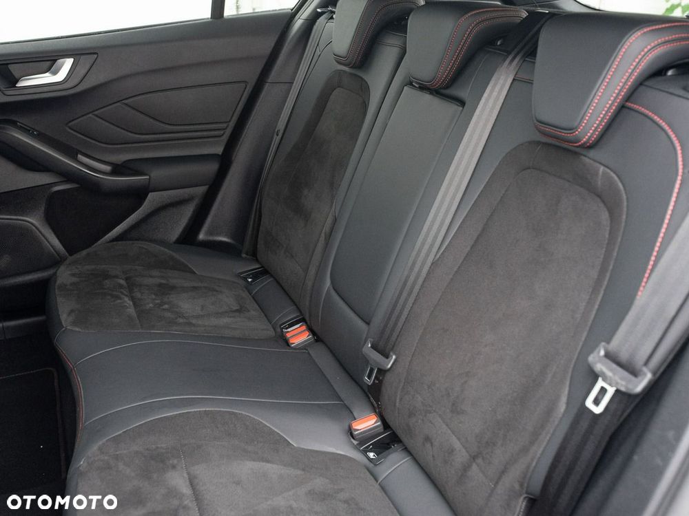 Ford Focus 2.3 EcoBoost S&S ST X - 24