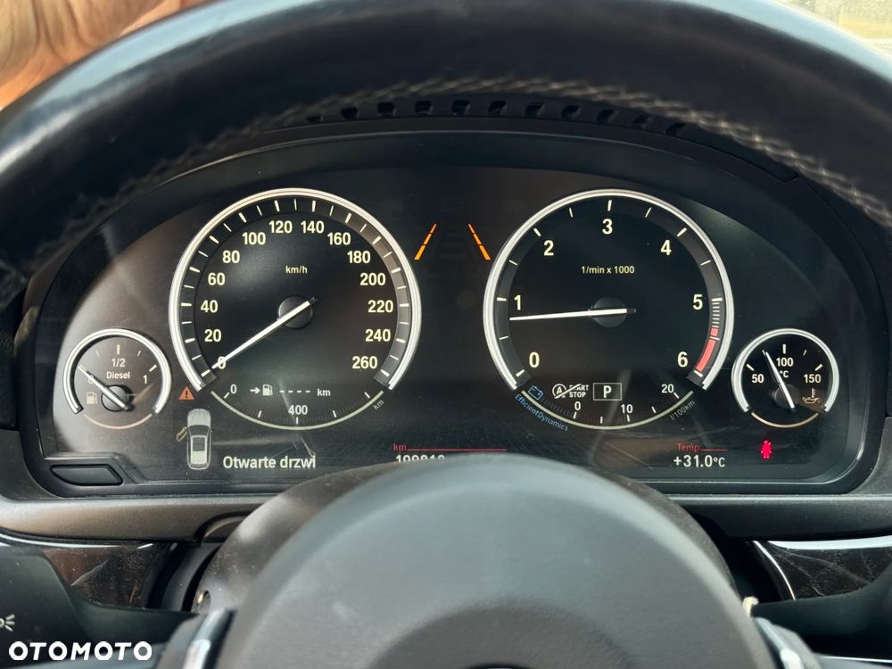 BMW Seria 5 530d xDrive - 7