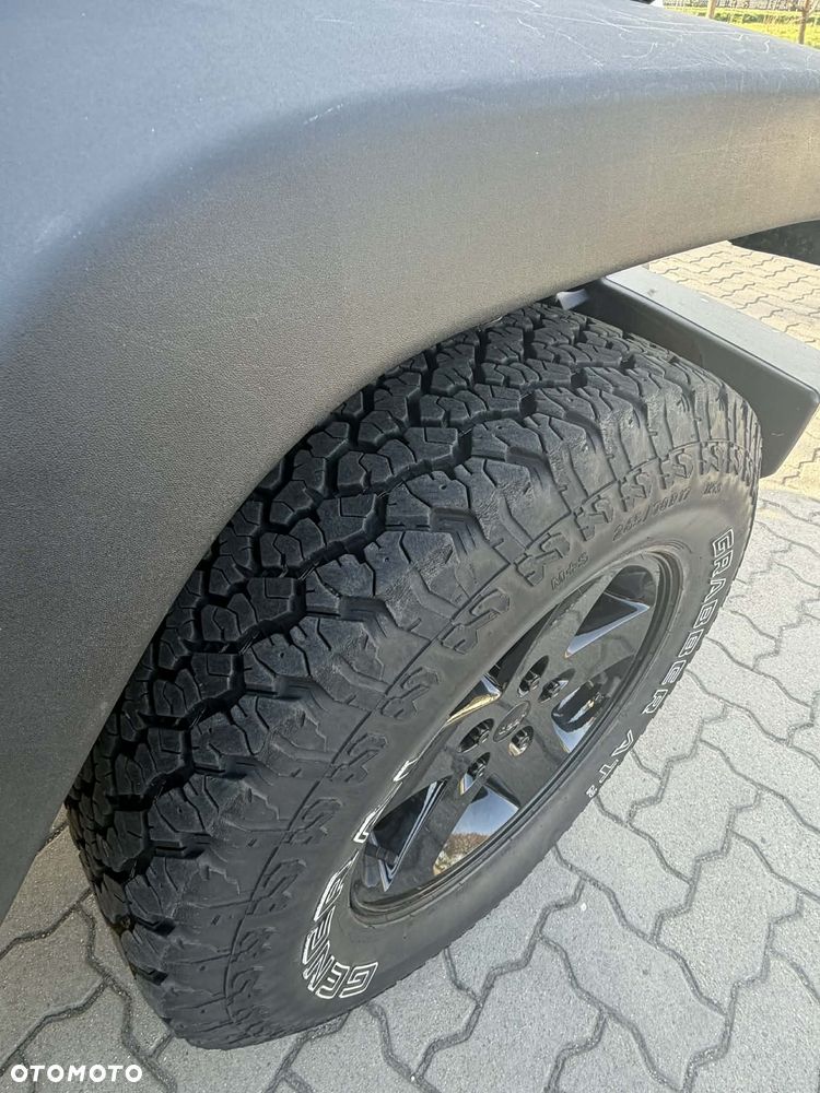Jeep Wrangler - 21