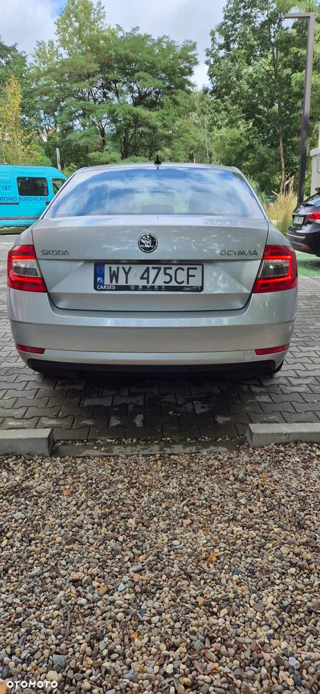 Skoda Octavia 2.0 TDI Ambition DSG - 4