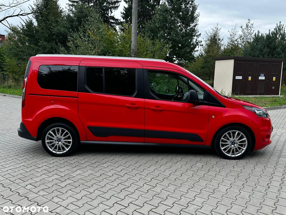 Ford Tourneo Connect Grand - 17
