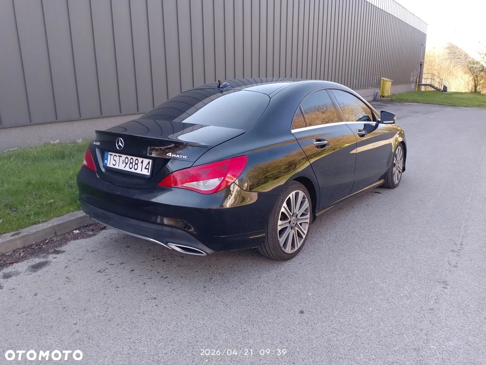 Mercedes-Benz CLA 250 4-Matic 7G-DCT - 11