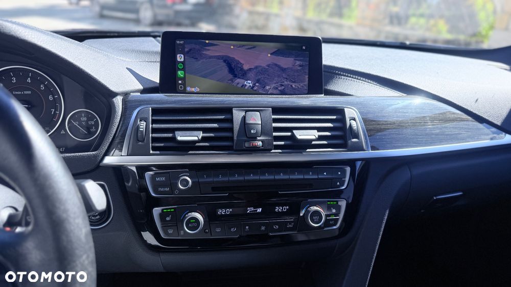BMW Seria 3 330i xDrive Sport Line - 16