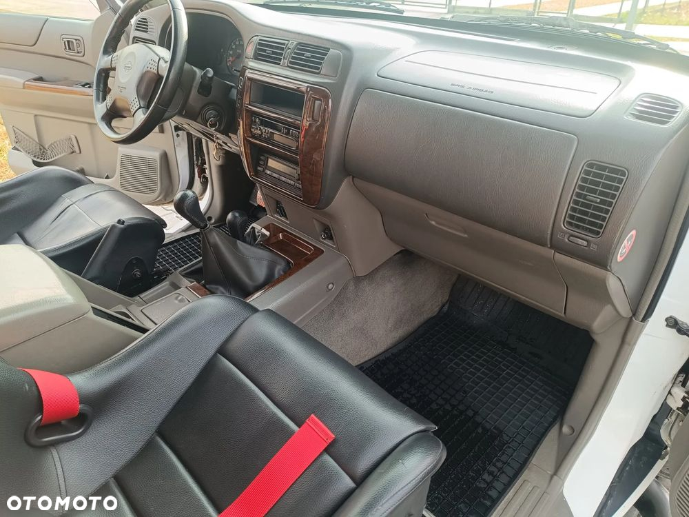 Nissan Patrol - 17