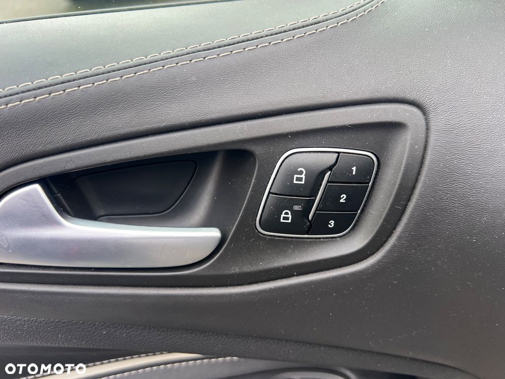 Ford Kuga 1.5 EcoBoost 4x4 Vignale - 11