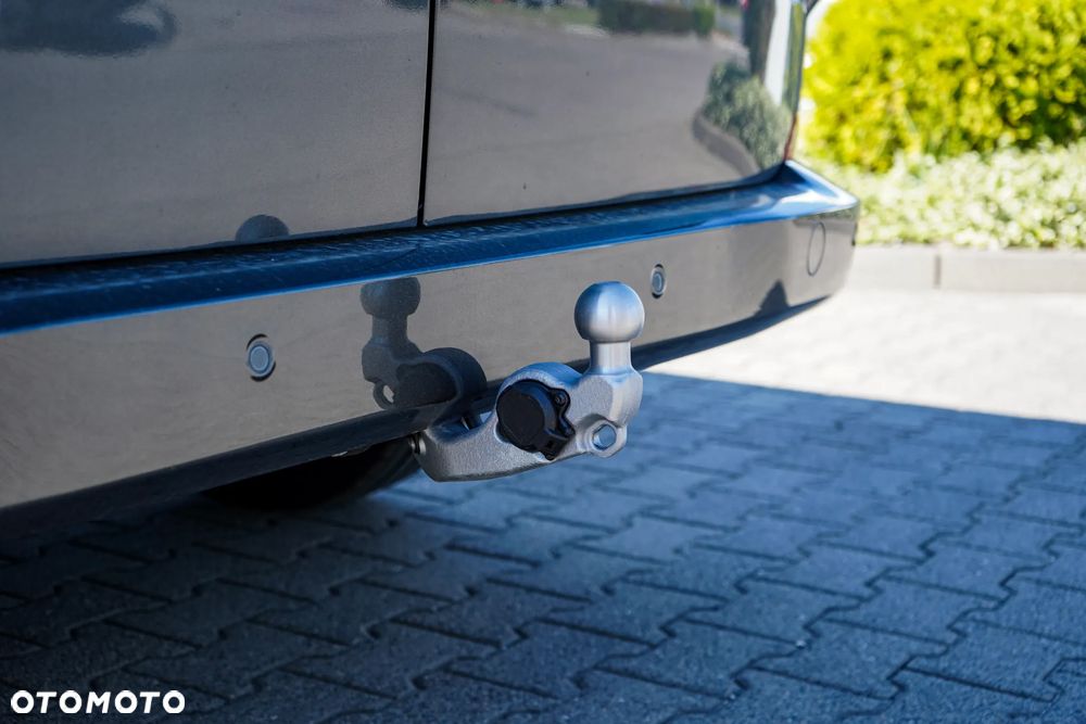 Volkswagen Caravelle - 17