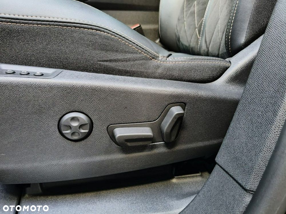 Peugeot 3008 BlueHDi 180 Stop & Start EAT8 GT - 26