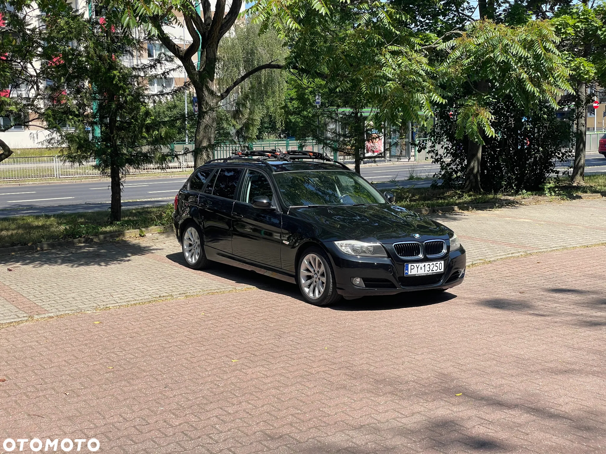 BMW Seria 3 318i Touring - 3