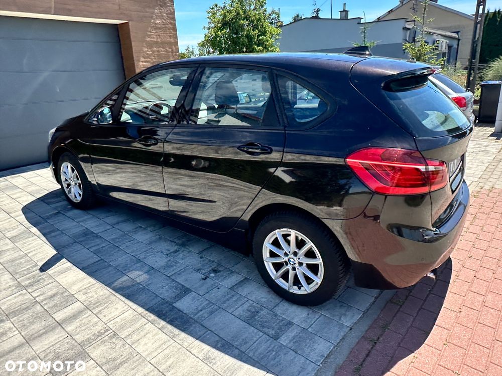 BMW Seria 2 218d - 9