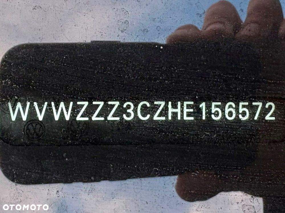 Volkswagen Passat - 34