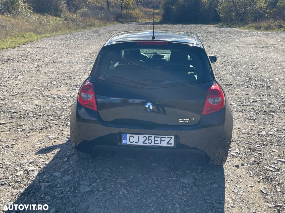 Renault Clio III 2.0 16V Gordini - 6