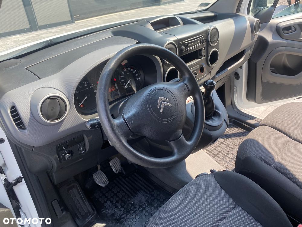 Citroën BERLINGO 1.6 HDI, MAX długi, 3-osobowy, klimatyzacja, zakupiony w salonie w Rzeszowie Bezwypadkowy serwisowany - 26
