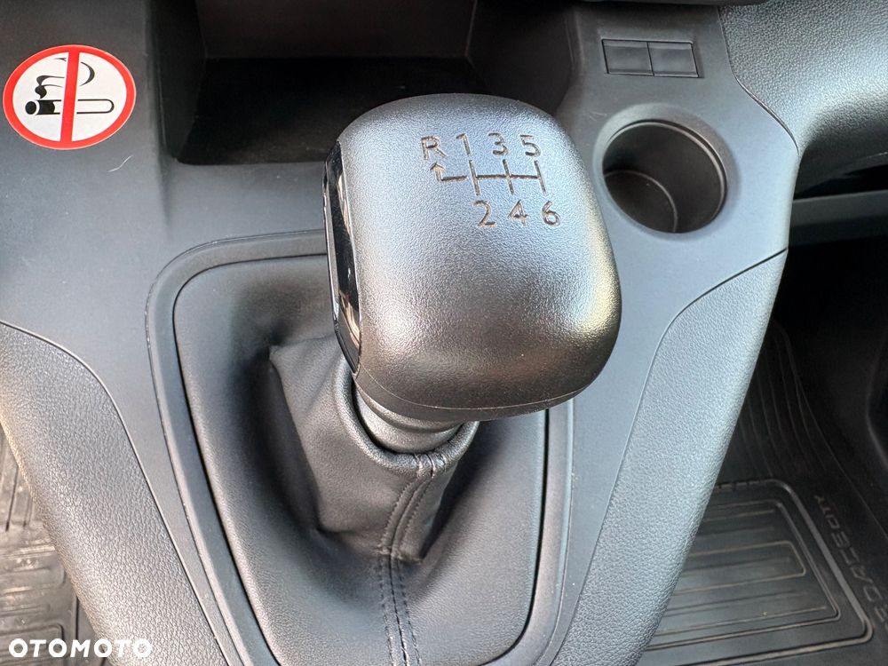 Toyota PROACE CITY - 25