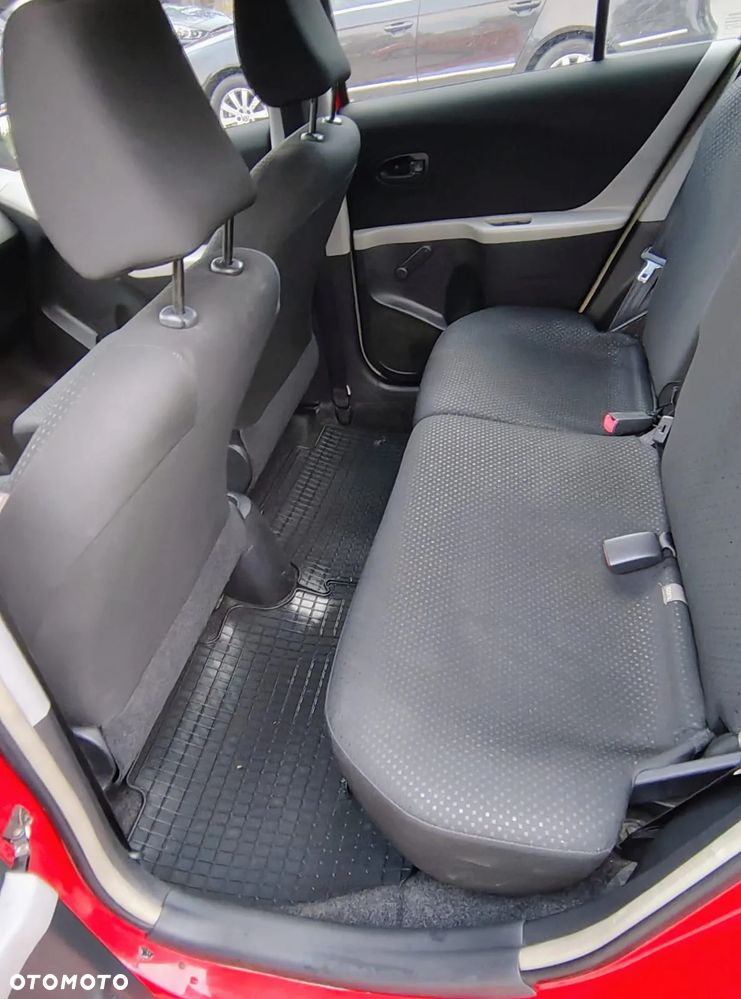 Toyota Yaris 1.33 Luna - 12
